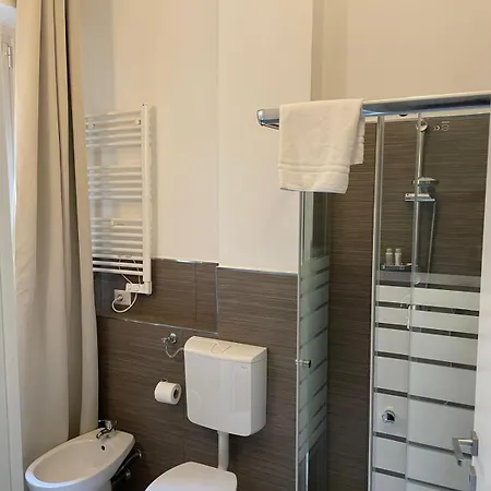 Good בית הארחה מילאנו